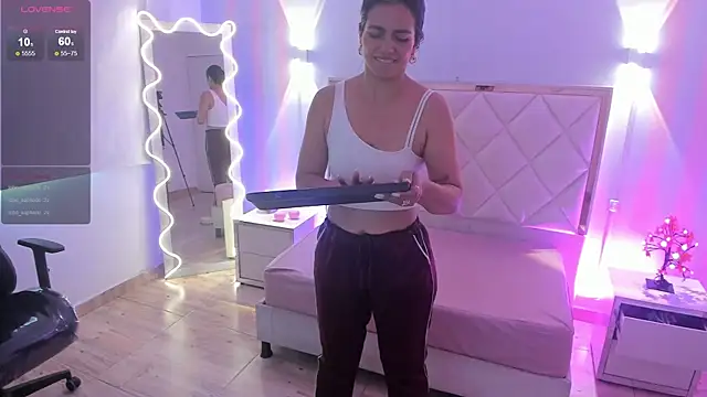 Rosalind_tay's Live XXX Chat