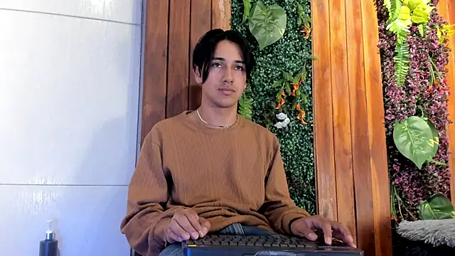 Andy_Joy_n Live XXX chat