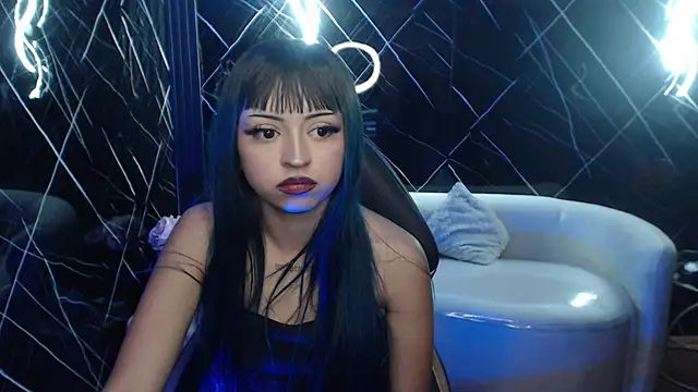 Chat +18 de _ceeleste_cute_ ao vivo
