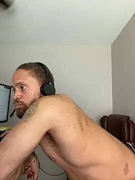 Fathero1time élő XXX-chatje