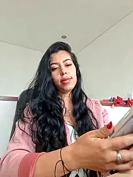Luianna's Live XXX Chat