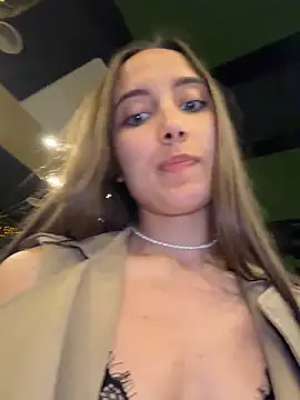 ICrazyOneIRL Live XXX Chat