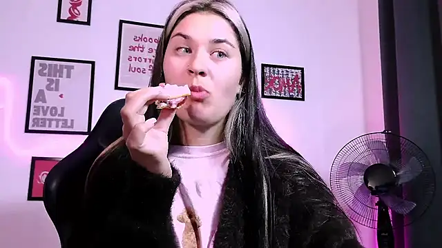 Chat +18 de AlisaFrost ao vivo