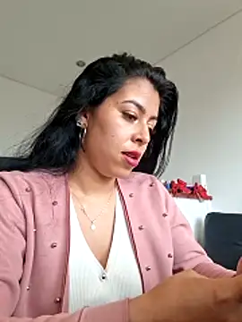 Luiannan Live XXX chat