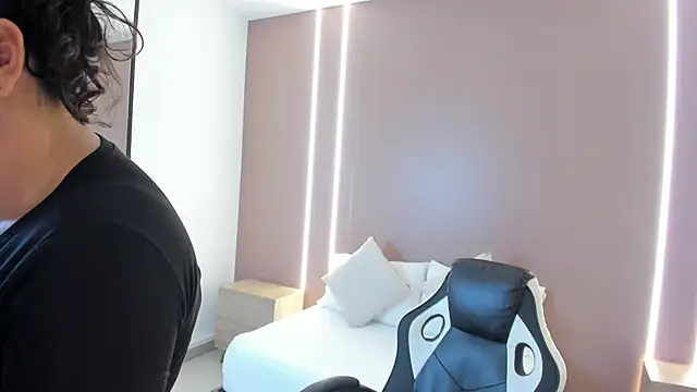 Czat XXX na żywo – zoee_zi
