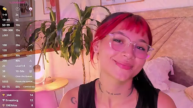 Czat XXX na żywo – Emma_duff