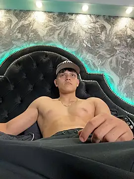 DilanMiller_ লাইভ XXX চ্যাট