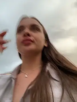 KristiRich Adlı Modelin Canlı XXX Sohbeti