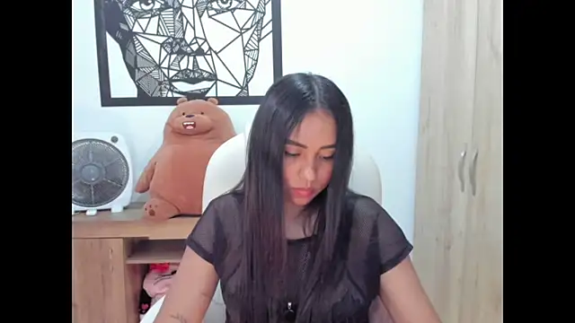 Ciara8 Adlı Modelin Canlı XXX Sohbeti