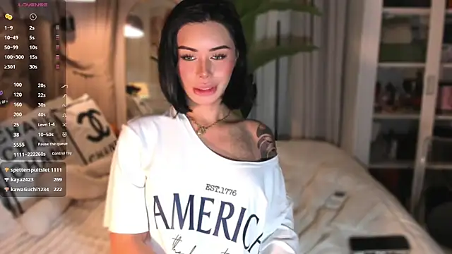 ParisianDoll's Webcam Show