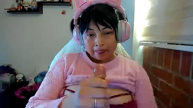 Shaddycute_ élő XXX-chatje