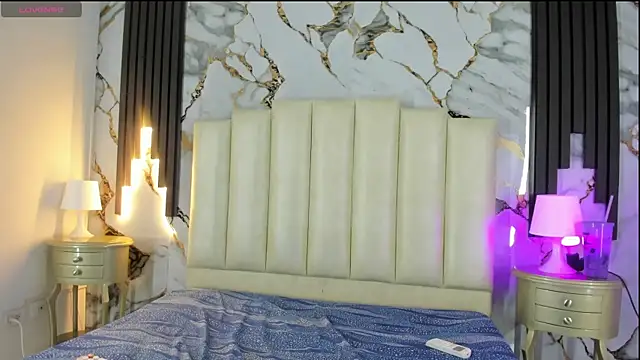 mollieblue69's Live XXX Chat