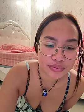 Ponthip Live XXX-chat