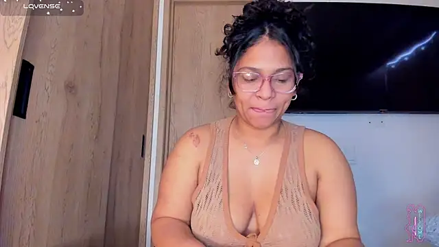 iriss_25 Live XXX-Chat