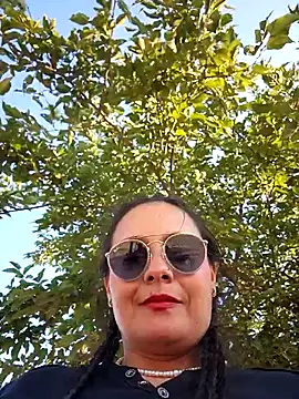 bellapaty's Live XXX Chat
