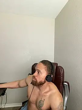 Fathero1time XXX чат на живо