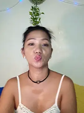 XXX chat uživo modela tinahturndo