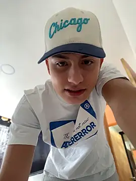 Lander_Cruz élő XXX-chatje