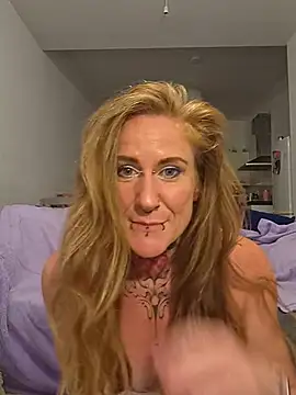 Princ3ss_Maya Adlı Modelin Canlı XXX Sohbeti