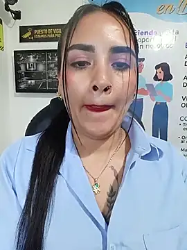 MAYE__13's Webcam Show