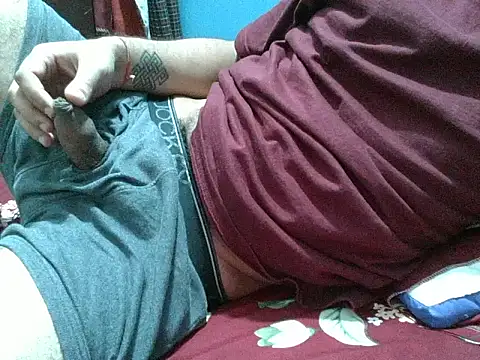 Precumboner 现场XXX聊天