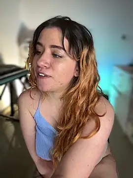 NikkiNix Chat XXX in diretta