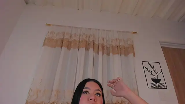 annie_barozzi 即時 XXX 聊天