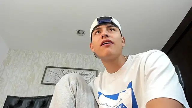 Lander_Cruz élő XXX-chatje