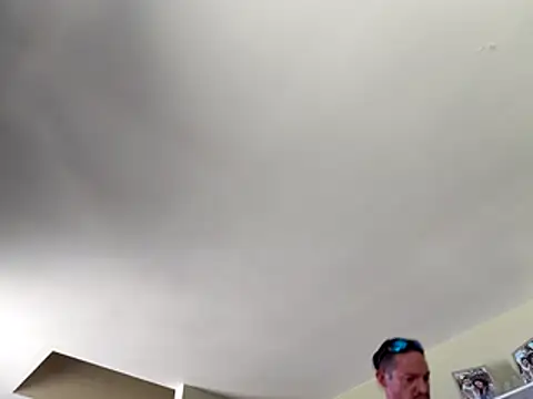 ShadowLove85 Show in webcam