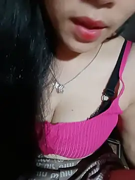 Nul_chal Adlı Modelin Canlı XXX Sohbeti