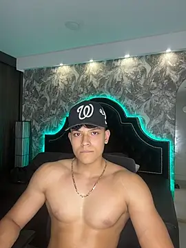 DilanMiller_'s Webcam Show