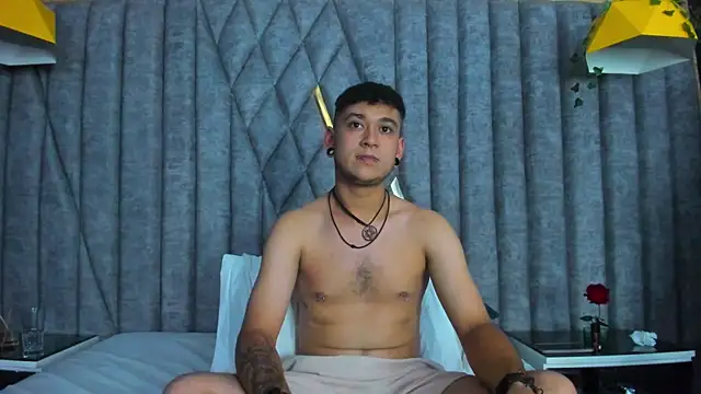MarkLaurens' Live XXX Chat