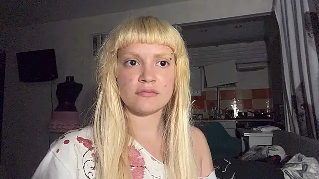 FreedaDeloach Adlı Modelin Canlı XXX Sohbeti
