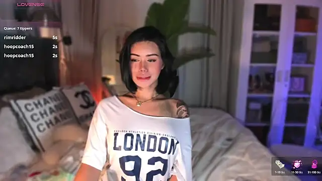 Živý XXX chat ParisianDoll