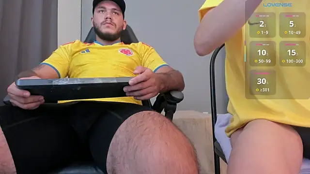 Chat +18 de AyJeeEm ao vivo