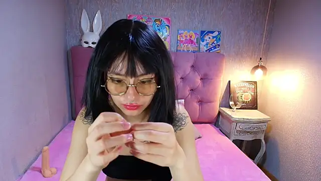 charlottemoonxz's Live XXX Chat