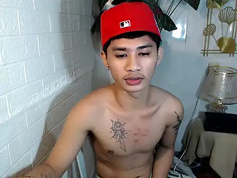 Онлайн чат XXX UrPinoyhot