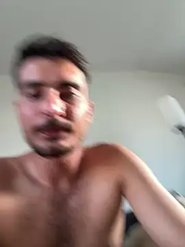 Serttssikici Adlı Modelin Canlı XXX Sohbeti
