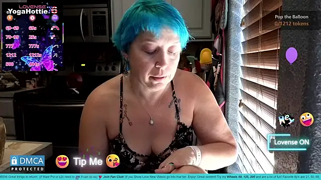 Sembang XXX Secara Langsung YogaHottie76