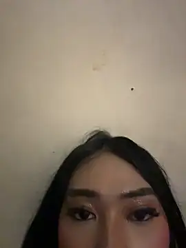 hugecock_tamira Chat XXX in diretta