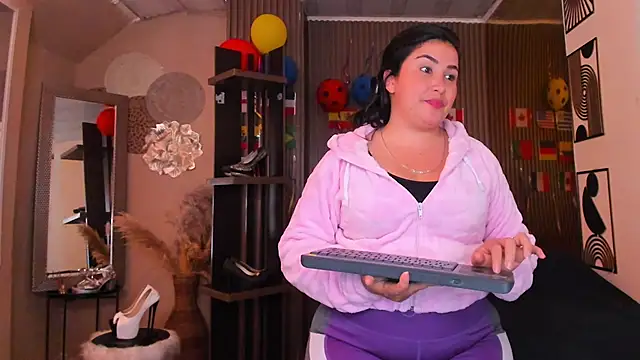 BBWLuxuryMuse's Live XXX Chat