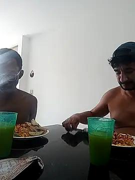 Show de Cloudy_pigDude na webcam