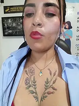 הופעת וובקאם של MAYE__13