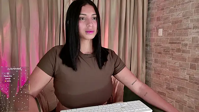 Czat XXX na żywo – SALOME_CLARK1