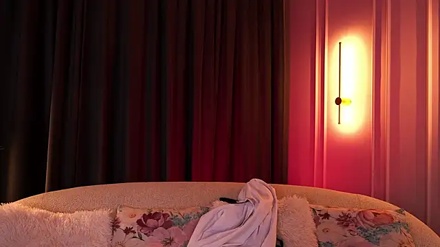 Red_Kim Adlı Modelin Canlı XXX Sohbeti