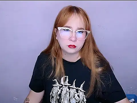 SubLayla01 Adlı Modelin Canlı XXX Sohbeti