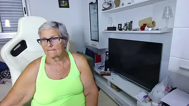 Selenna57's Live XXX Chat