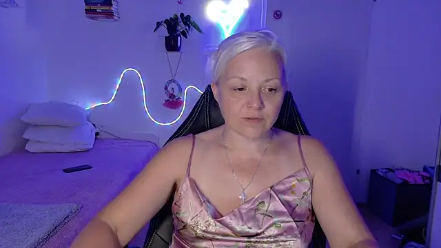צ'אט XXX בשידור חי של Linsy_Kim