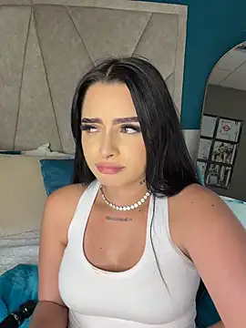 BustyAngelXXX Live XXX Chat