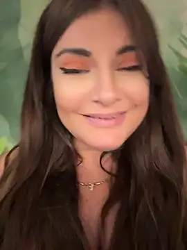 JessicaFlame élő XXX-chatje